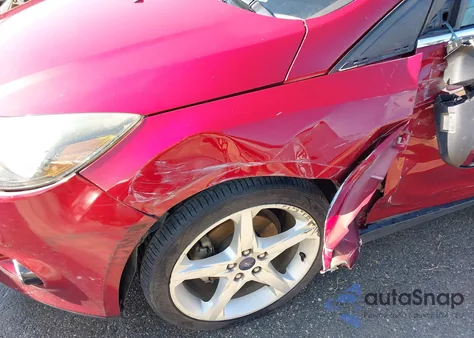 2014 Ford Focus Titanium from USA, damaged, VIN 1FADP3N27EL398568